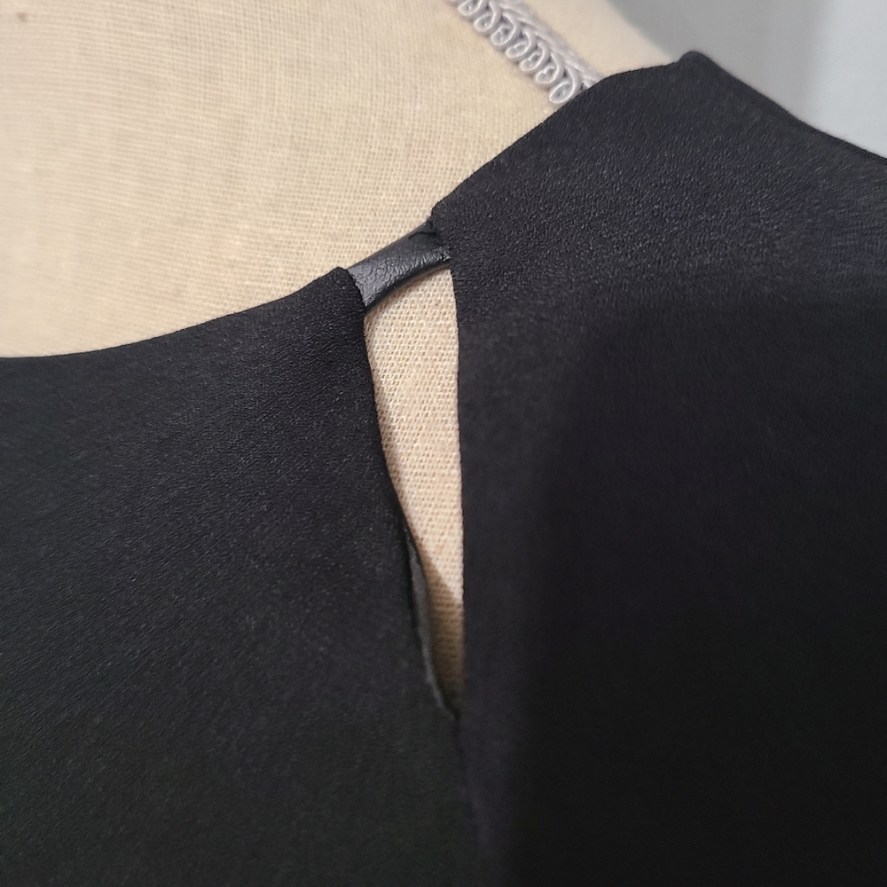 Bordeaux Short Sleeve Little Black Dress Size Large - Picture 3 of 10